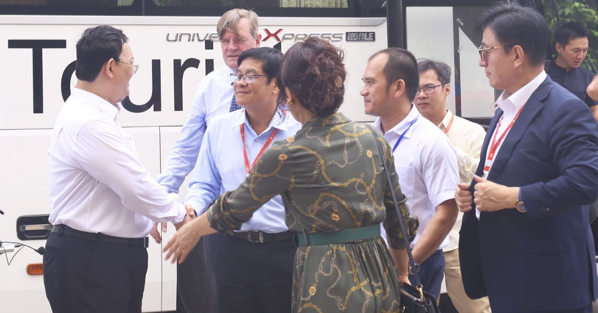 ホーチミン市経済フォーラム2023の代表団がHiep Phuoc工業団地を訪問 | Hiep Phuoc 工業団地株式会社