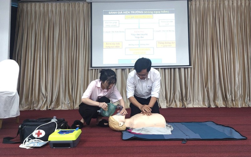 Buổi Huấn Luyện An Toàn, Vệ Sinh Lao Động Nhóm 4 Cán Bộ Nhân Viên Hipc | Hiep Phuoc 工業団地株式会社