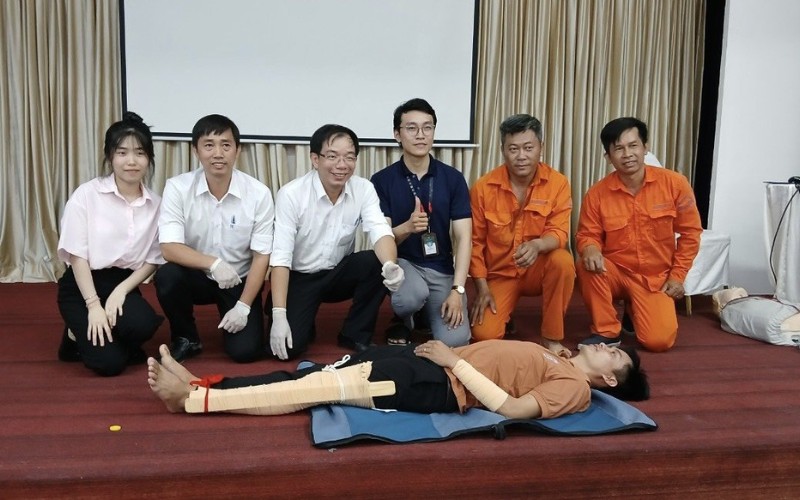 Buổi Huấn Luyện An Toàn, Vệ Sinh Lao Động Nhóm 4 Cán Bộ Nhân Viên Hipc | Hiep Phuoc 工業団地株式会社