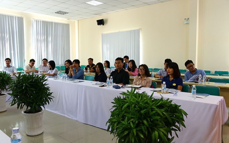Chào Mừng Đoàn Học Viên Đại Học Fulbright Việt Nam Đến Tham Quan Khu Công Nghiệp Hiệp Phước | Hiep Phuoc 工業団地株式会社