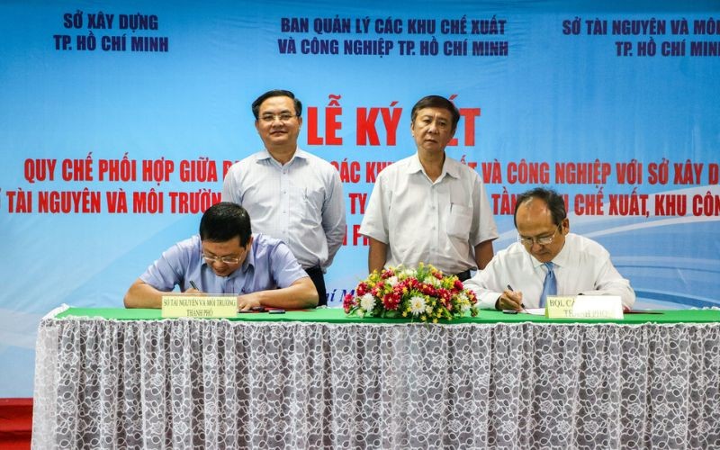 Hình Ảnh Lễ Ký Kết Quy Chế Phối Hợp Hepza - Sở Xây Dựng - Sở Tài Nguyên - Môi Trường | Hiep Phuoc 工業団地株式会社