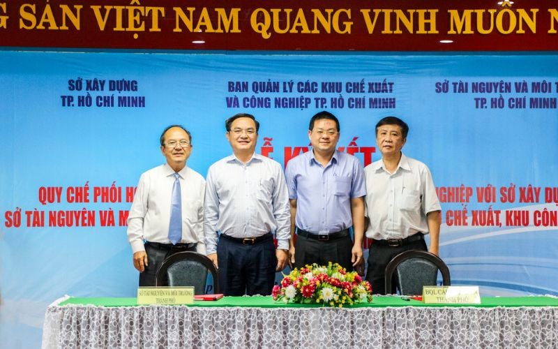 Hình Ảnh Lễ Ký Kết Quy Chế Phối Hợp Hepza - Sở Xây Dựng - Sở Tài Nguyên - Môi Trường | Hiep Phuoc 工業団地株式会社