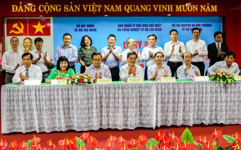 Hình Ảnh Lễ Ký Kết Quy Chế Phối Hợp Hepza - Sở Xây Dựng - Sở Tài Nguyên - Môi Trường | Hiep Phuoc 工業団地株式会社