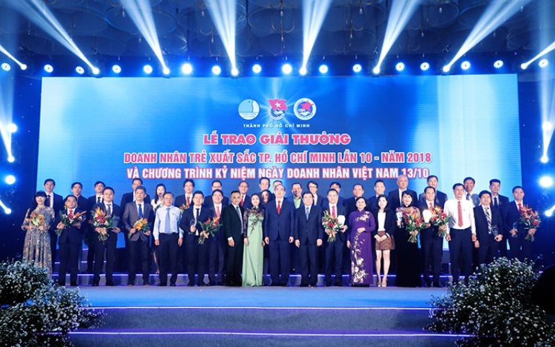 Khu Công Nghiệp Hiệp Phước Đồng Hành Cùng Lễ Trao Giải Thưởng Doanh Nhân Trẻ Xuất Sắc Tp. Hcm Lần 10 - Năm 2018 | Hiep Phuoc 工業団地株式会社