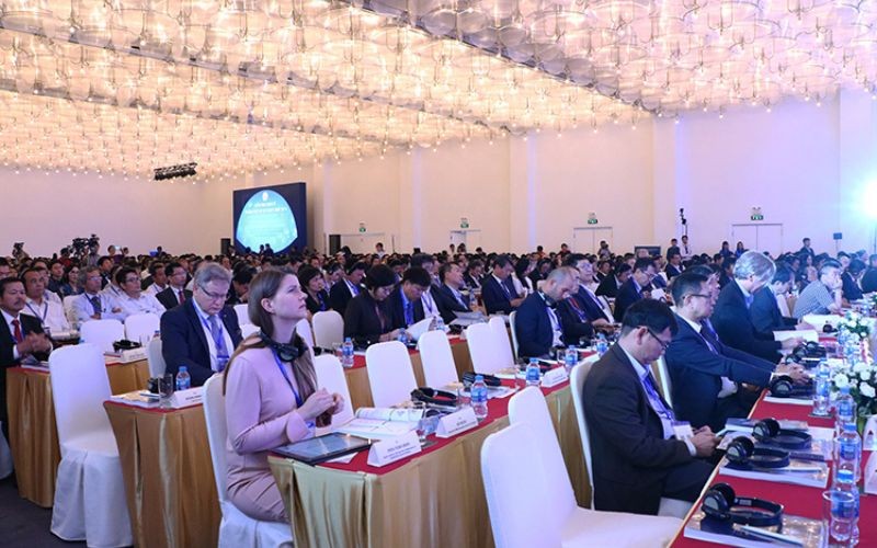 Khu Công Nghiệp Hiệp Phước Tham Dự Triển Lãm Diễn Đàn Kinh Tế Tp. Hcm 2018 | Hiep Phuoc 工業団地株式会社