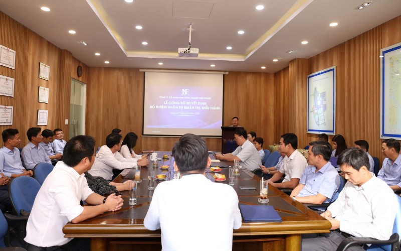 Lễ Công Bố Quyết Định Bổ Nhiệm Nhân Sự Quản Trị, Điều Hành Hipc | Hiep Phuoc 工業団地株式会社