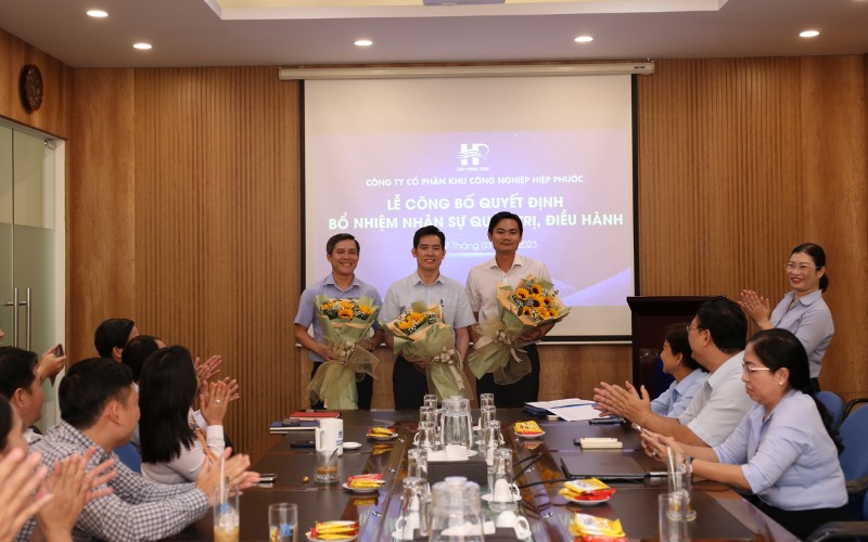Lễ Công Bố Quyết Định Bổ Nhiệm Nhân Sự Quản Trị, Điều Hành Hipc | Hiep Phuoc 工業団地株式会社