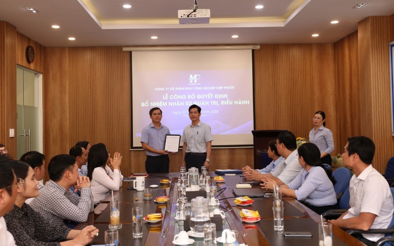 Lễ Công Bố Quyết Định Bổ Nhiệm Nhân Sự Quản Trị, Điều Hành Hipc | Hiep Phuoc 工業団地株式会社